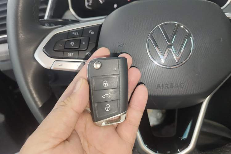 Used Volkswagen Tayron 2023 280TSI Two-Wheel-Drive Luxury Plus Advanced Version Vehicle Key