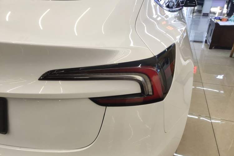 Used Tesla Model 3 2023 Rear-Wheel-Drive Version