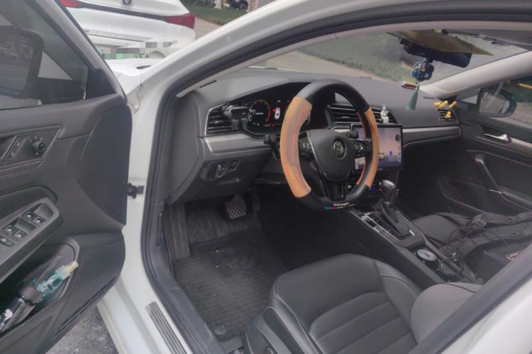 Used Volkswagen Lamando 2021 280TSI DSG Comfort Edition
