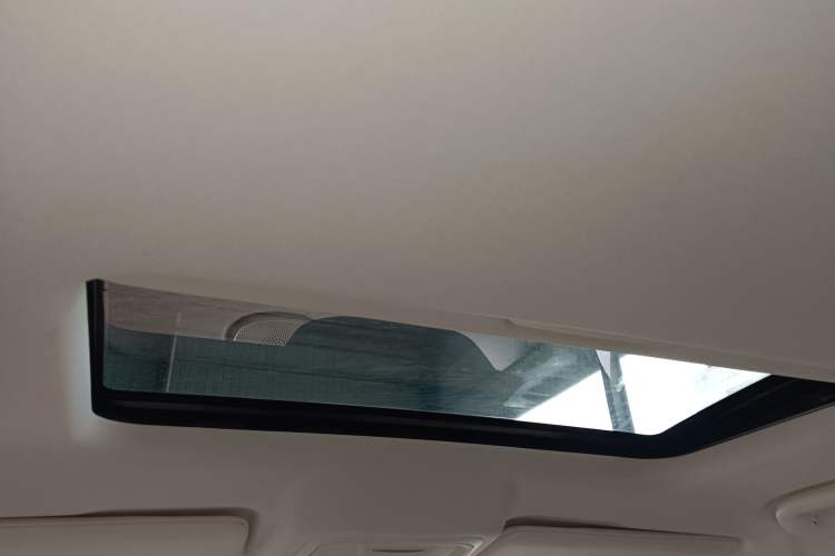 Used ORA Ballet Cat 2022 401 km Nutcracker Edition