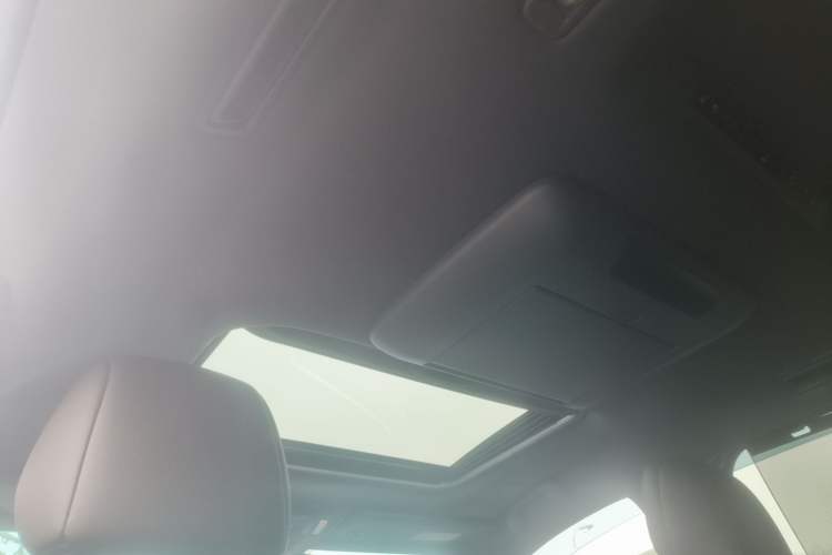 Used Toyota Granvia 2022 2.5L Hybrid Flagship Edition Headliner