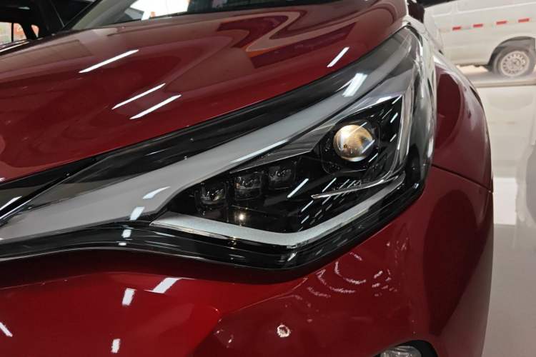 Used Toyota C-HR 2021 2.0L Luxury Edition