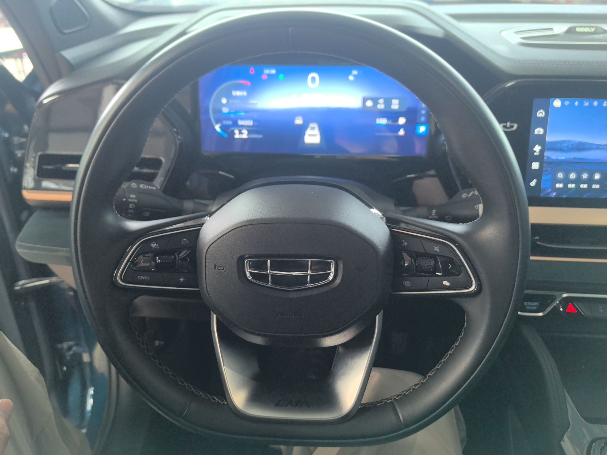 Geely Auto Monjaro L 2021 2.0TD DCT EVO Two-Wheel Drive Prestige Version — снимка 15
