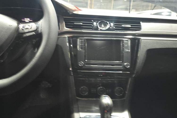 Used Volkswagen Passat 2017 330TSI DSG Luxury Edition