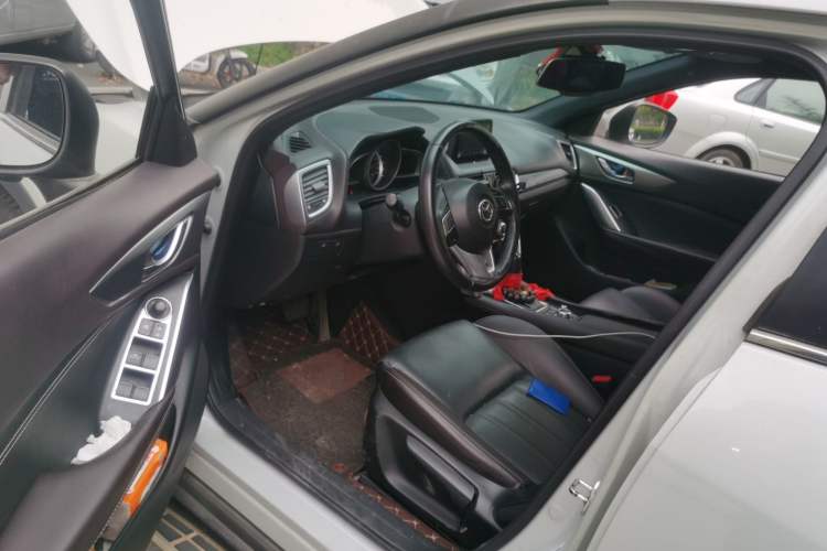 Used Mazda CX-4 2016 2.0L Automatic 2WD Blue Sky Luxury Edition
