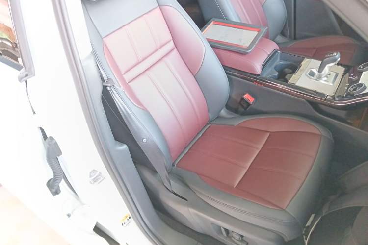 Used Land Rover Range Rover Evoque 2022 Facelifted Aurora L 249 PS R-Dynamic Luxury Edition
