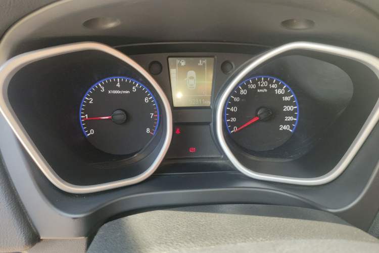 Used Geely Auto GX7 2015 Sports Edition 2.0L Automatic Prestige Model