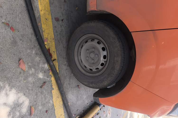 Used Farizon Xingxiang V 2023 V6E Guoxuan Hi-Tech 38.7 kWh Value Edition Right Front Wheel Hub