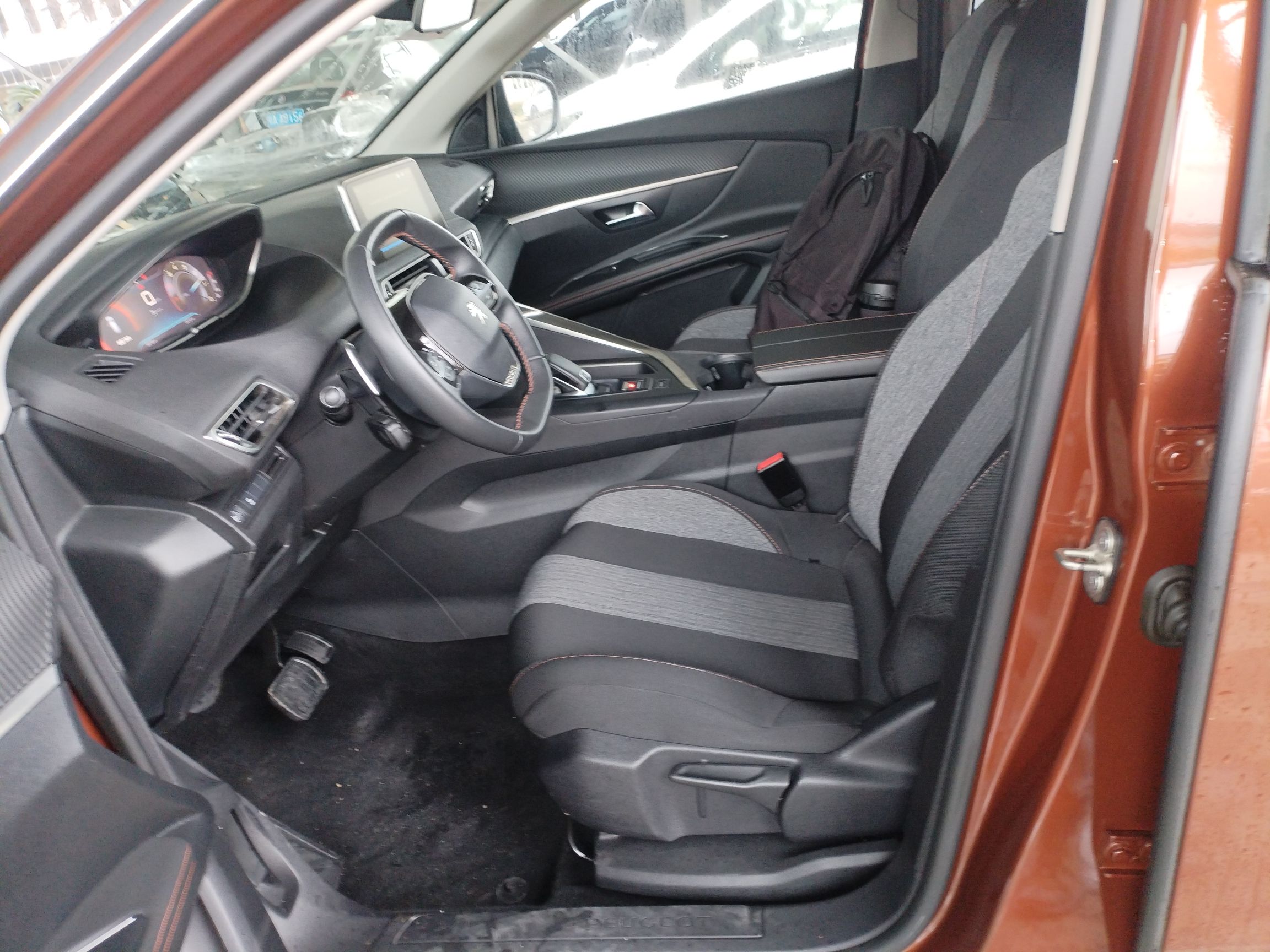Interior delantero