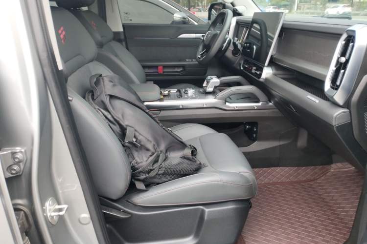 Used JETOUR Traveler 2023 2.0T Four-Wheel Drive Conqueror Right Front Seat