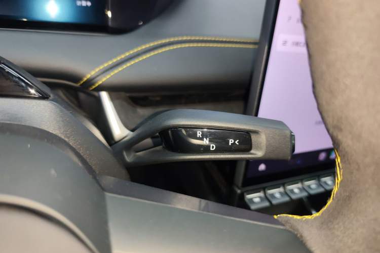 Used Xiaomi Auto SU7 Ultra 2025 Ultra Model Gear Lever