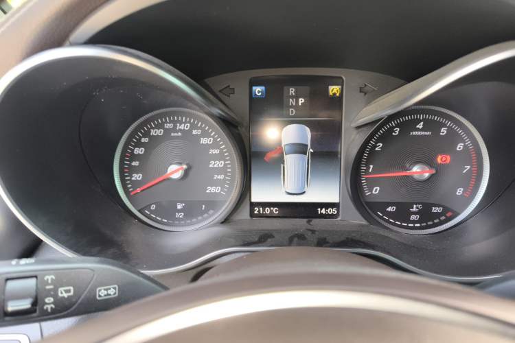 Used Mercedes-Benz GLC 2019 Facelift GLC 260 L 4MATIC Luxury Model
