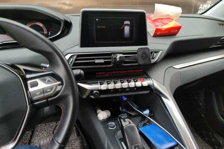 Used Peugeot 5008 2017 380THP 5-Seater Elite Edition Audio And AC Panel