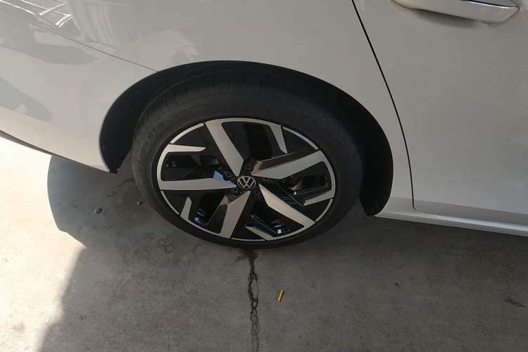 Used Volkswagen Lamando 2023 Lavida L 280TSI DSG Cool & Spicy Edition