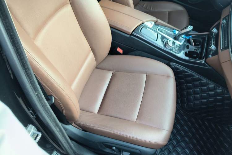 Used BMW 5 Series 2017 520Li Elegant Edition
