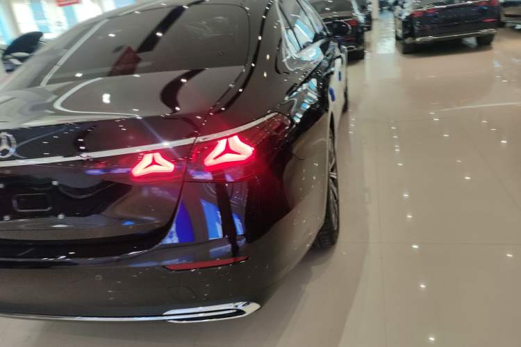 Used Mercedes-Benz E-Class 2025 E 300 L Luxury Model
