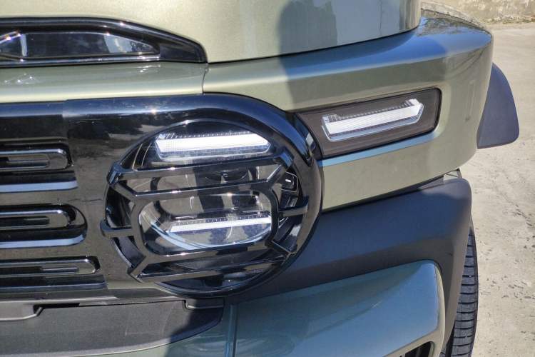 Used iCAR V23 2025 501 Four-Wheel Drive Intelligent Driving Version