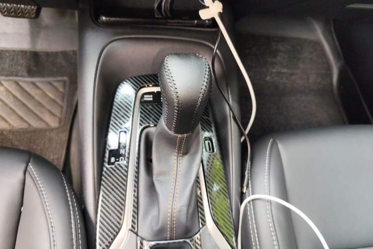 Used Toyota Levin 2024 Smart Electric Hybrid Dual-Engine 1.8L Luxury Edition