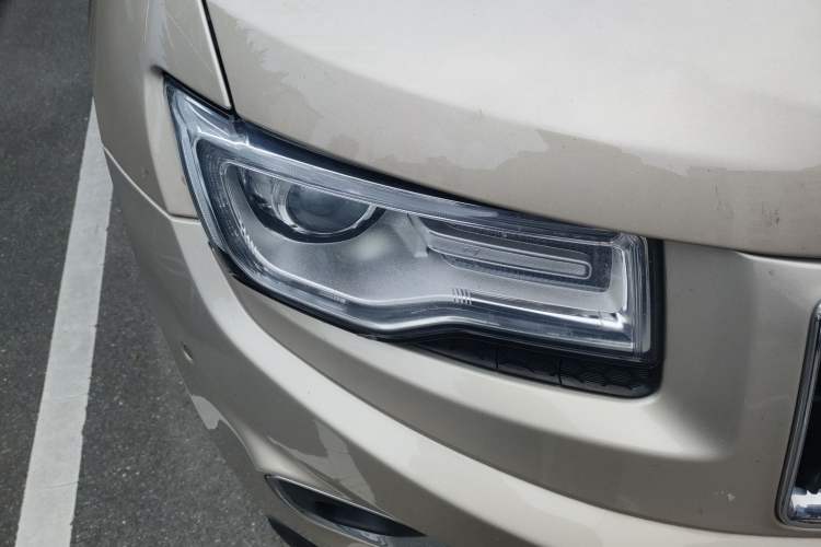 Used Jeep Grand Cherokee 2014 3.6L Elite Navigation Edition Right Front Headlight