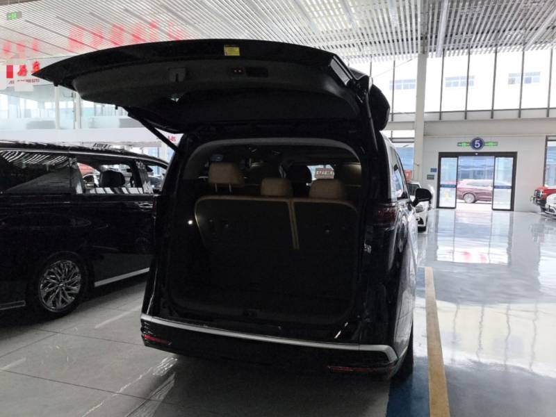 Used Denza D9 2022 DM-i 970 Four-Wheel Drive Prestige Model — 18