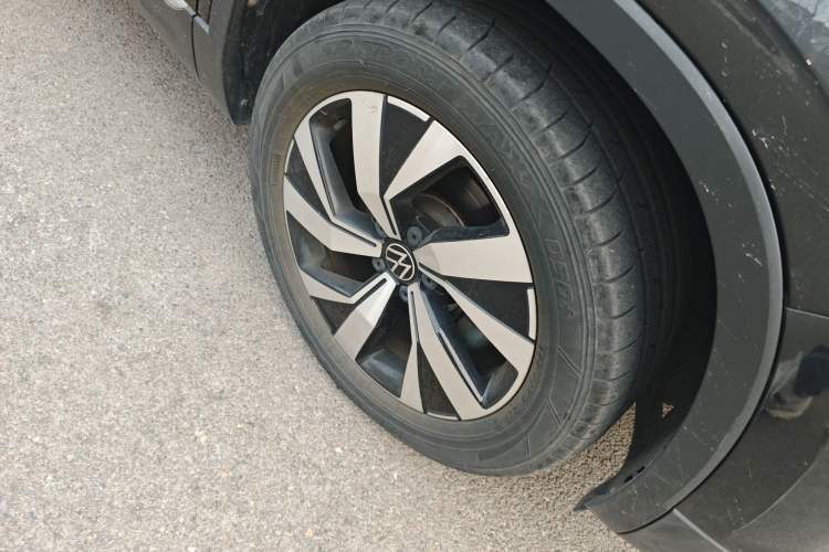 Used Volkswagen Tayron 2022 280TSI Two-Wheel Drive Luxury Smart Connectivity Version Right Front Wheel Hub