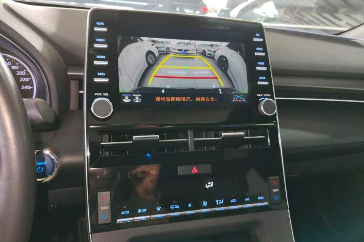 Used Toyota Avalon 2019 Dual-Engine 2.5L Luxury Edition China VI Standard
