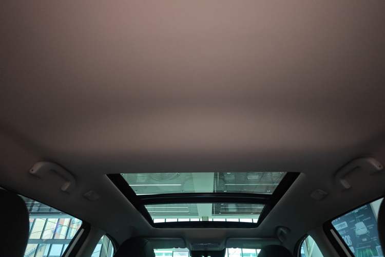 Used Nissan X-Trail 2022 2.0L Two-Wheel Drive Smart Connect & Comfort Edition Headliner