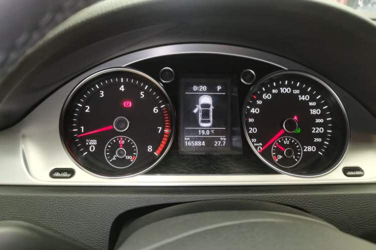 Used Volkswagen FAW-Volkswagen CC 2016 1.8TSI Prestige Model Instrument Cluster