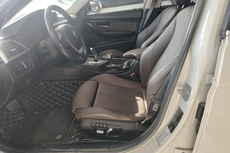 Used BMW 3 Series 2019 320Li Fashion Model
