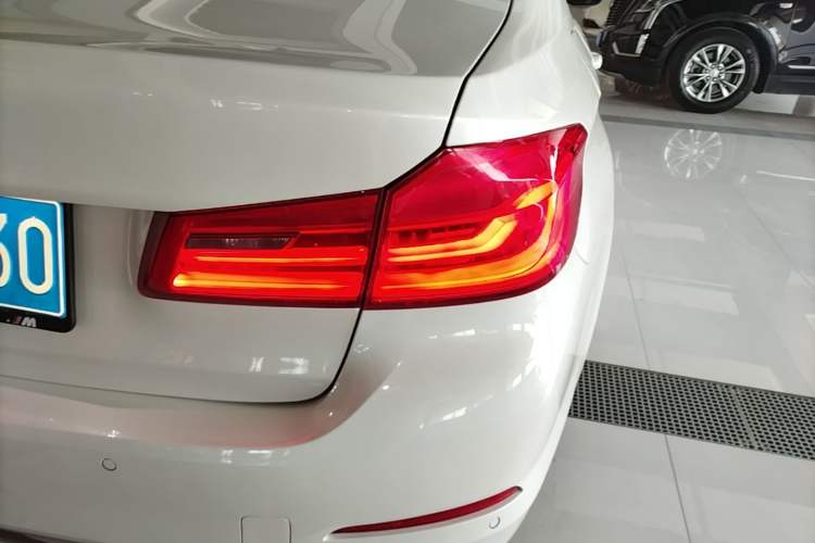 Used BMW 5 Series 2020 525Li Luxury Package
