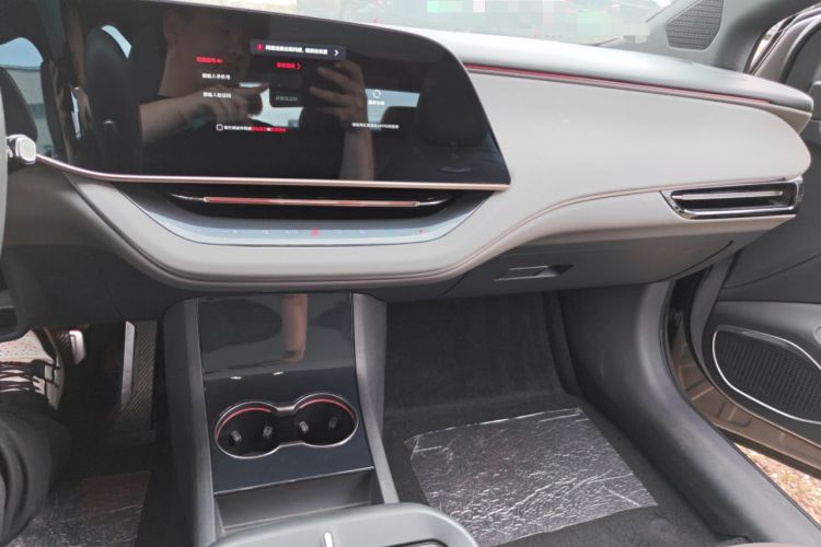 Used Hongqi EH7 2024 690 Pro Audio And AC Panel