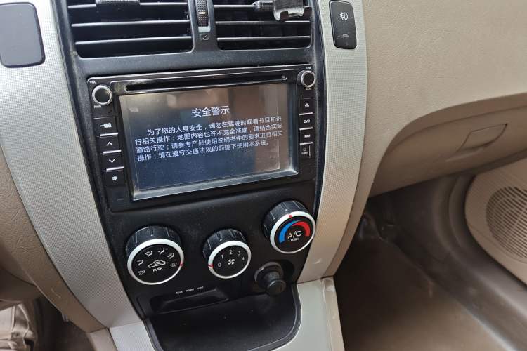 Used Hyundai Tucson 2013 2.0L Manual Two-Wheel Drive Fashion Edition
