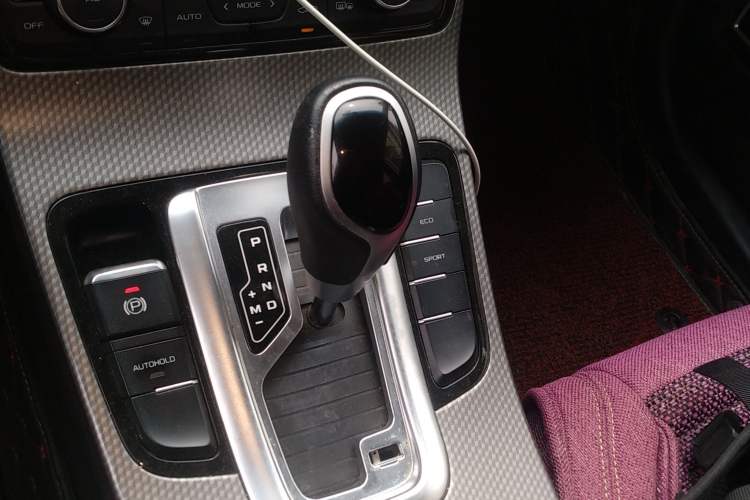 Used Geely Auto Emgrand GS 2016 Sport Edition 1.8L Automatic LingShang Model Gear Lever