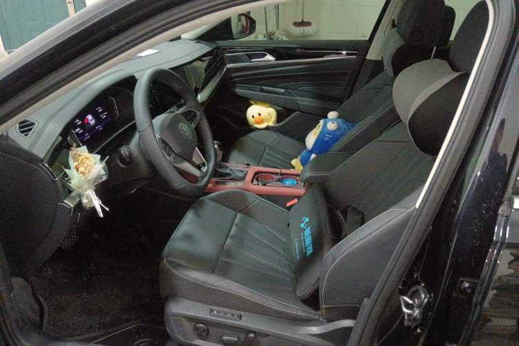 Used Volkswagen Passat 2025 Premium Version 380TSI Dragon Edition
