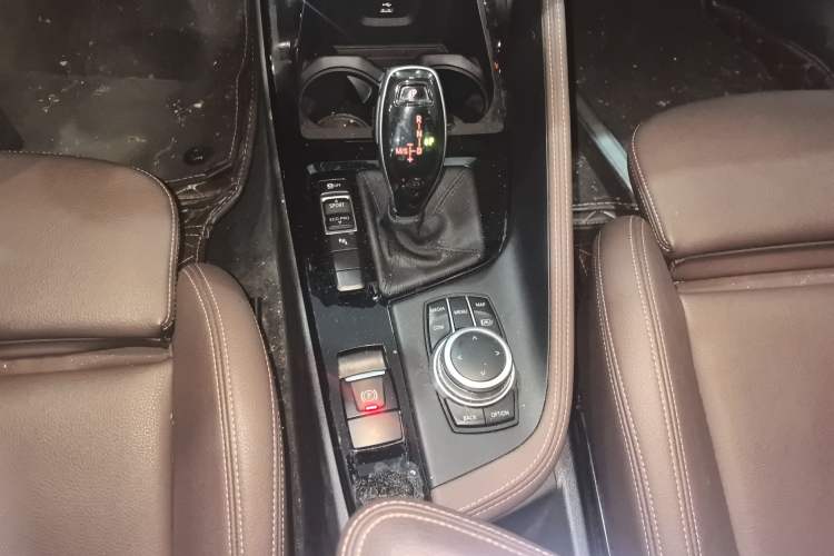 Used BMW X1 2021 sDrive20Li Premium Edition Gear Lever
