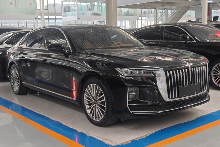 Used Hongqi H9 2023 2.0T Smart Connect Flagship Edition Front Right 45 Deg