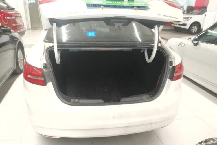 Used Ford Escort 2015 1.5L Automatic Fashion Model