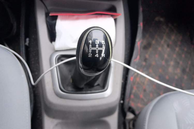 Used BAIC Weiwang M20 2014 1.5L practical type BJ415A Gear Lever