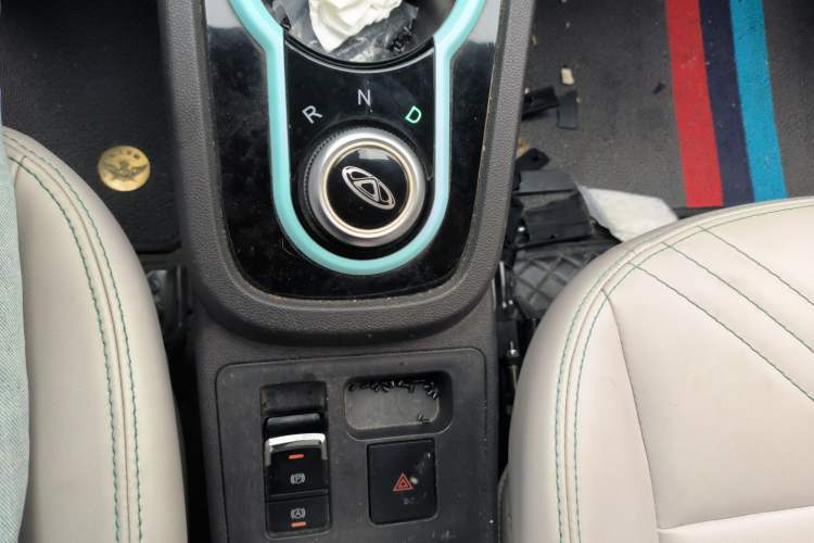 Used Chery Little Ant 2021 200 000-Yuan Ant Fan Edition Talent Version NMC Battery 408 km续航
