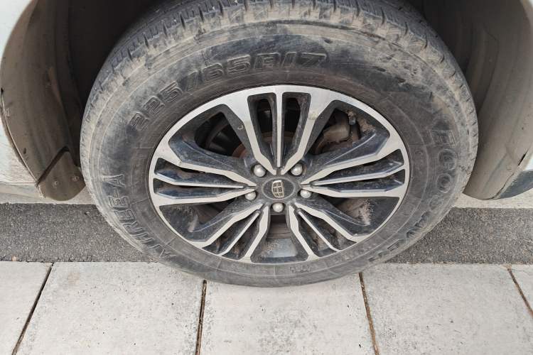 Used Geely Auto Vision X6 2016 1.8L Manual Luxury Model