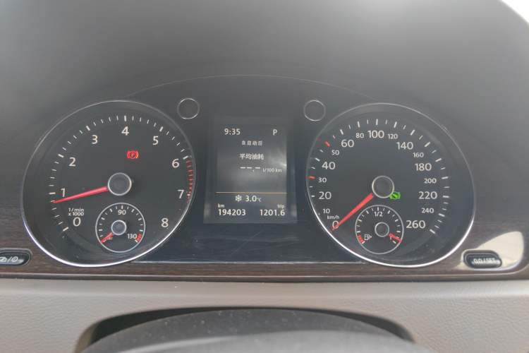 Used Volkswagen Magotan 2013 2.0 TSI Prestige Model
