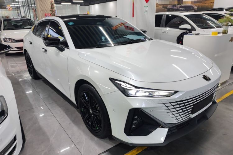 Used CHANGAN UNI-V 2022 1.5T Smart Navigation Version