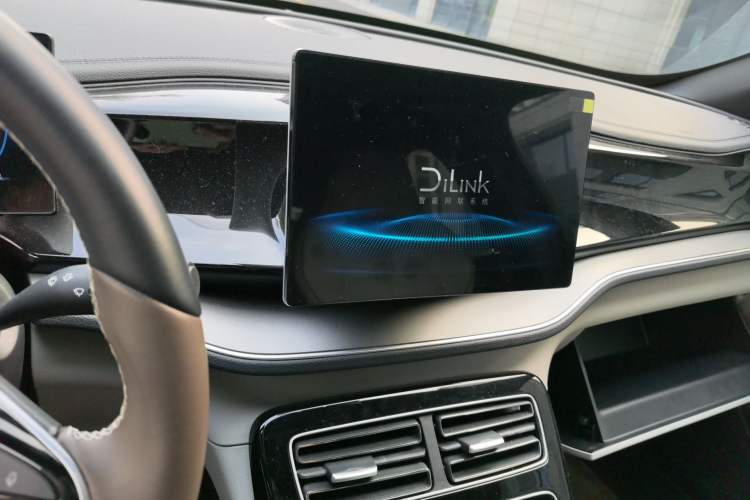 Used BYD Qin PLUS 2024 Honor Edition EV 510KM Leading Model
