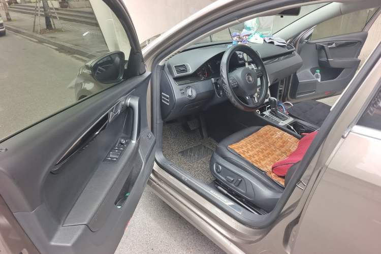 Used Volkswagen Magotan 2013 1.8TSI Luxury Model Driver Seat