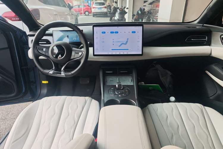 Used BYD Seal 06 New Energy 2024 DM-i 120KM Flagship Model
