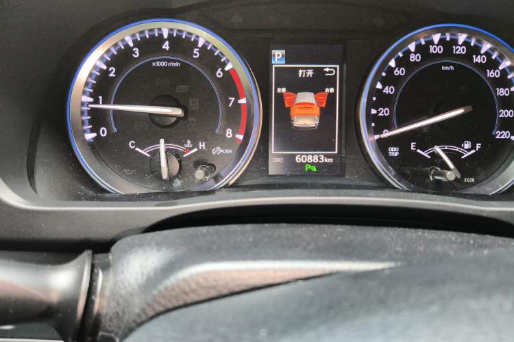 Used Toyota Highlander 2021 2.0T Four-Wheel Drive Luxury Edition 7 Seats Odometer Close Up