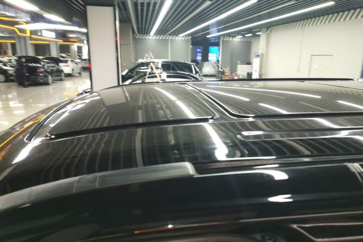 Used Mercedes-Benz V-Class 2018 V 260 Avantgarde Edition China VI