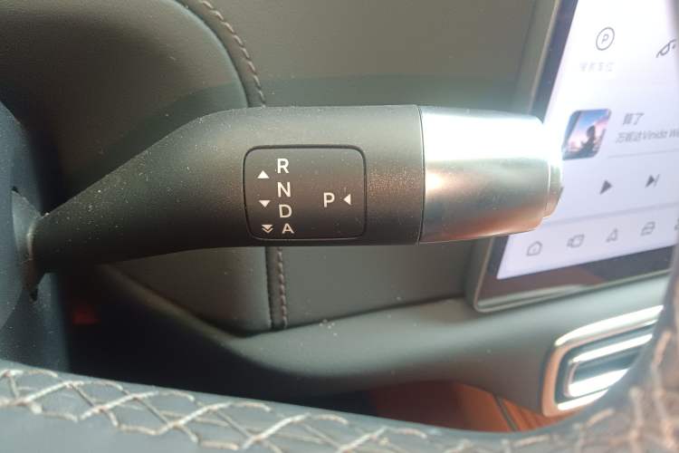 Used Li Auto L6 2024 Pro Model Gear Lever