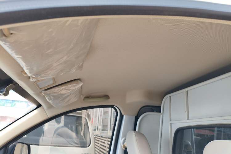 Used Wuling Hongguang V 2022 1.5L Jingqu Edition Enclosed-Window Vehicle with Electric Power Steering LAR
