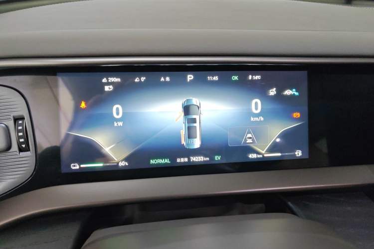 Used Denza D9 2022 DM-i 970 Four-Wheel Drive Flagship Model
